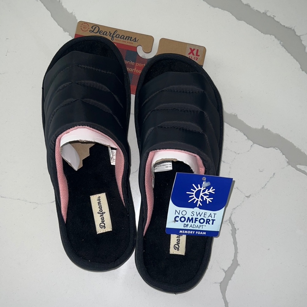 Memory fam slides Size XL/11-12